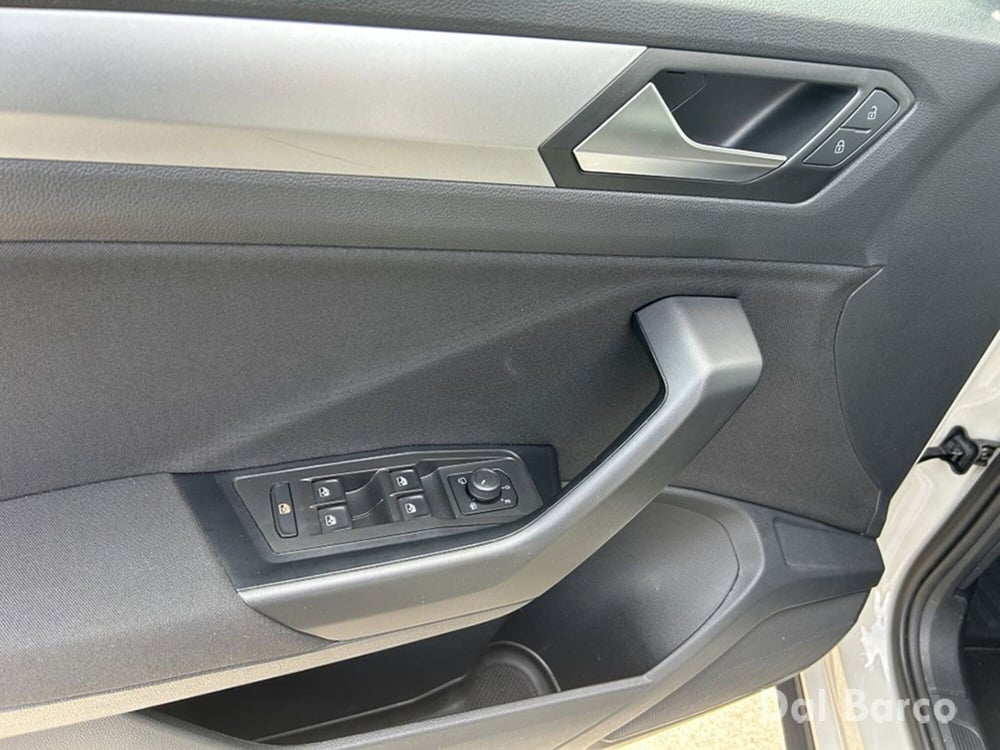 Volkswagen T-Roc usata a Verona (11)