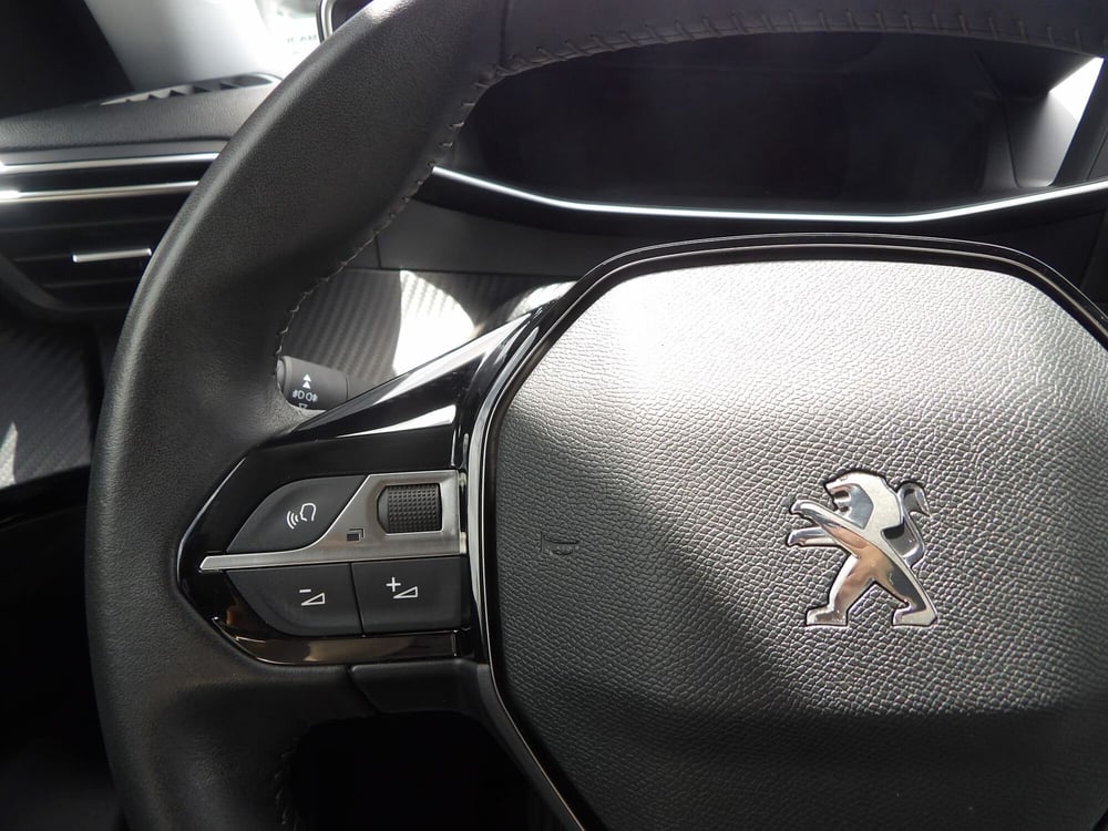 Peugeot 2008 usata a Catania (18)