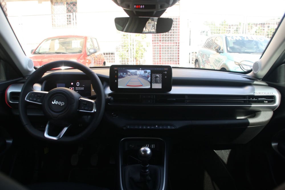 Jeep Avenger usata a Catania (13)