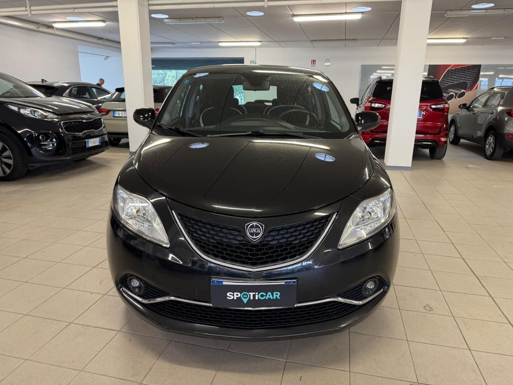 Lancia Ypsilon usata a Arezzo (7)