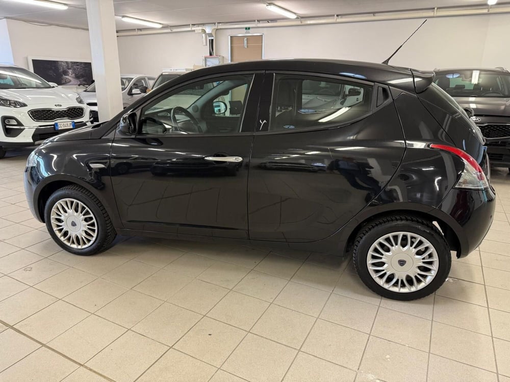 Lancia Ypsilon usata a Arezzo (8)