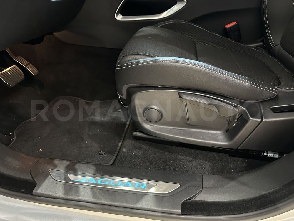 Jaguar F-Pace nuova a Forlì-Cesena (13)