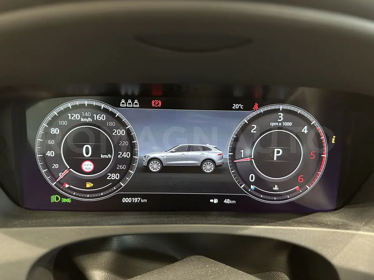 Jaguar F-Pace nuova a Forlì-Cesena (18)