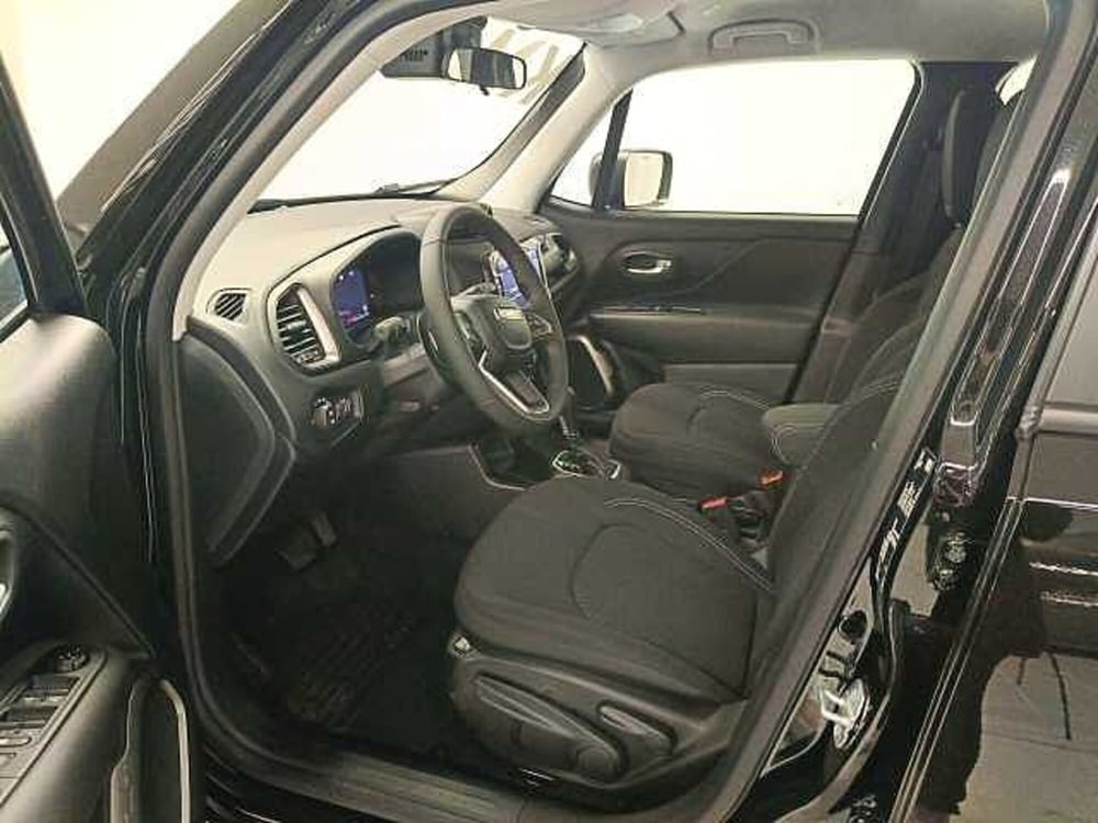 Jeep Renegade nuova a Teramo (11)
