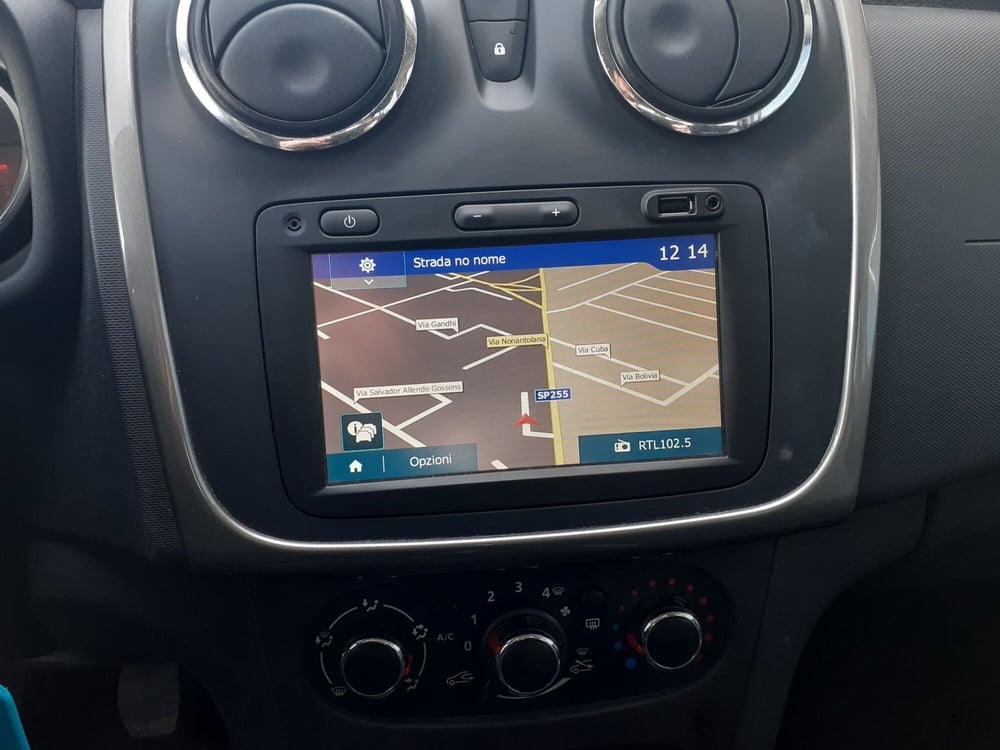 Dacia Sandero usata a Modena (12)