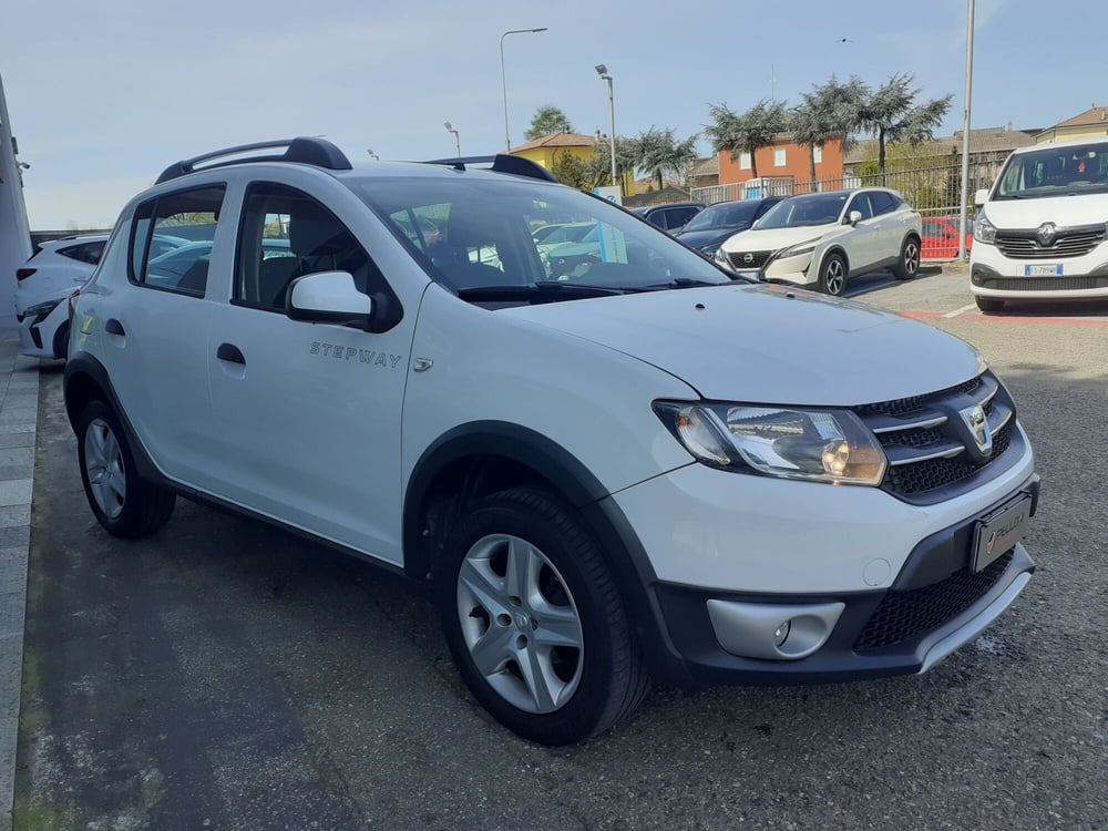 Dacia Sandero usata a Modena (2)