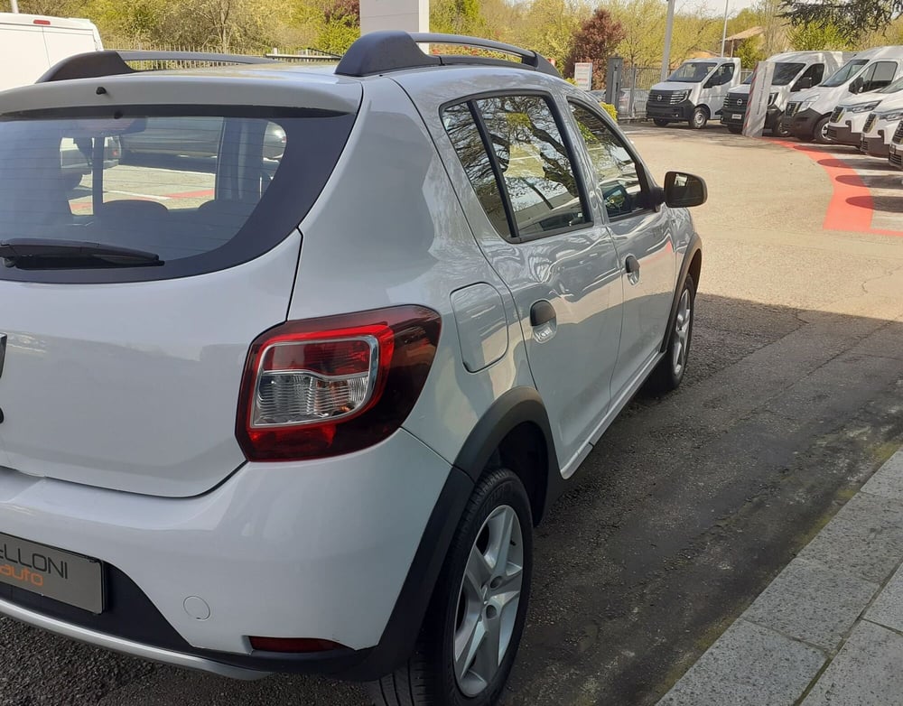 Dacia Sandero usata a Modena (6)