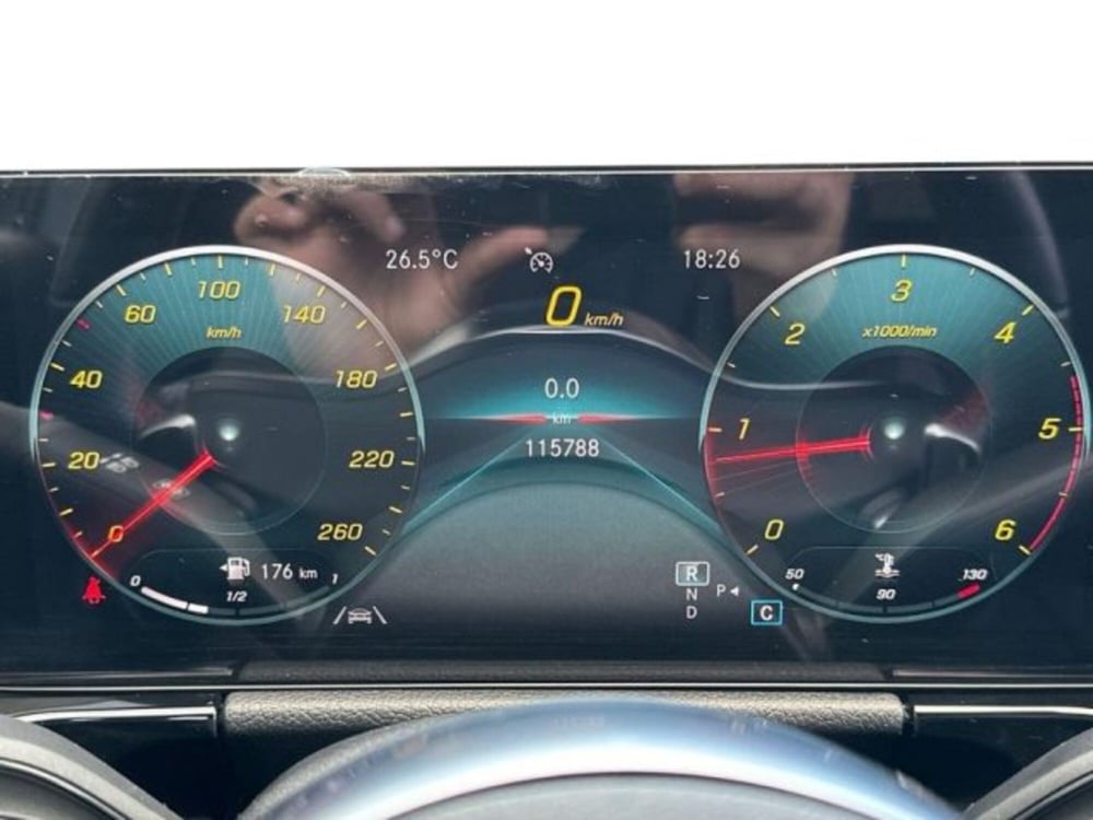 Mercedes-Benz GLA SUV usata a Avellino (13)