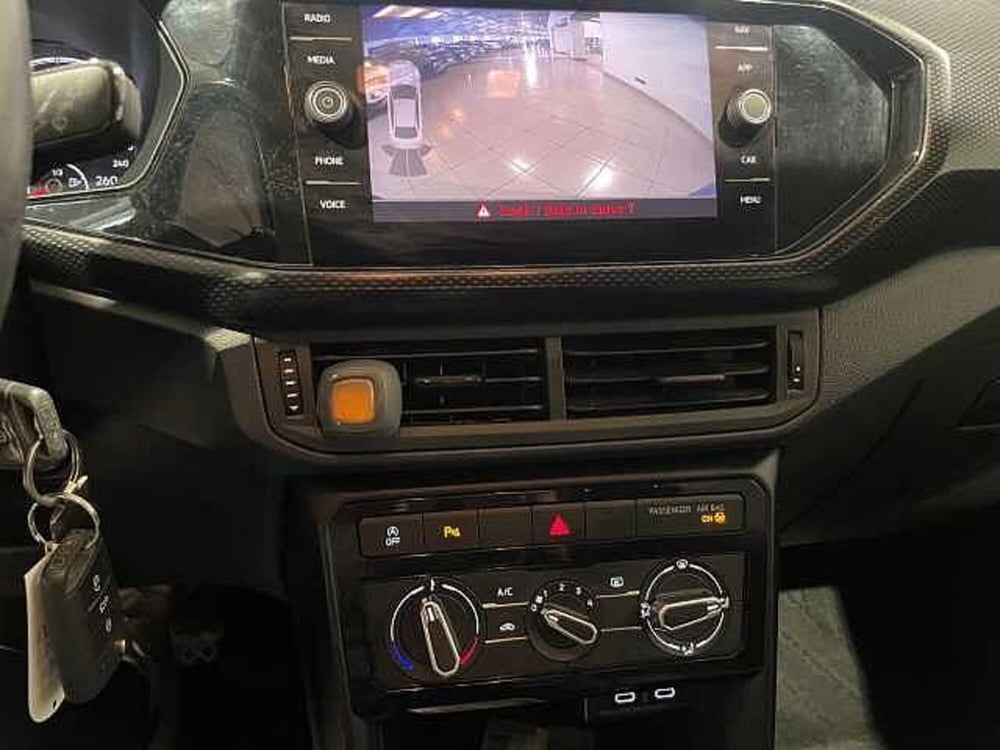 Volkswagen T-Cross usata a Genova (13)