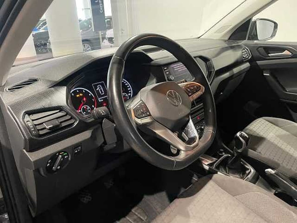 Volkswagen T-Cross usata a Genova (8)