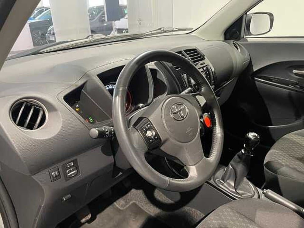 Toyota Urban Cruiser usata a Genova (7)