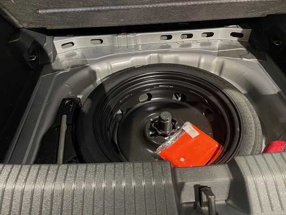 Volkswagen T-Roc usata a Genova (8)