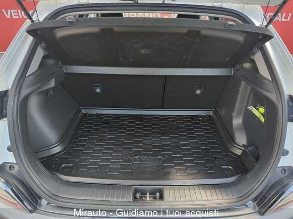 Hyundai Kona usata a Roma (9)