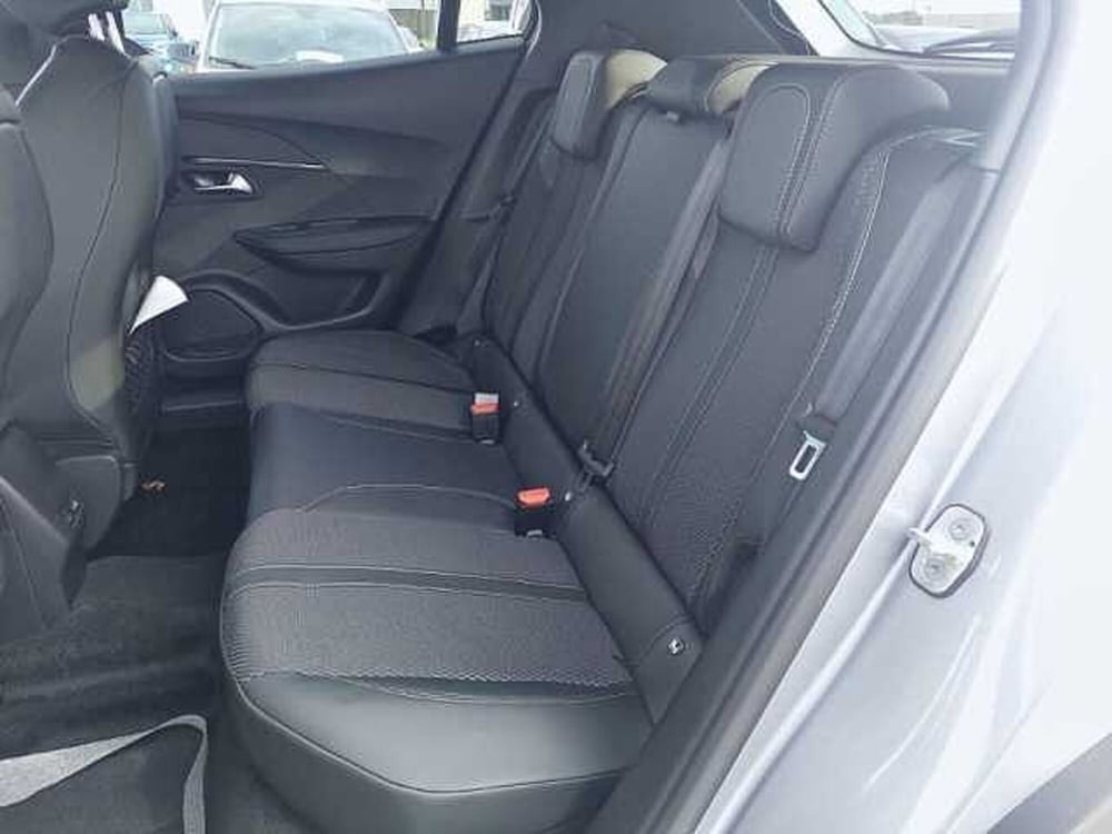 Peugeot 2008 nuova a Ravenna (12)