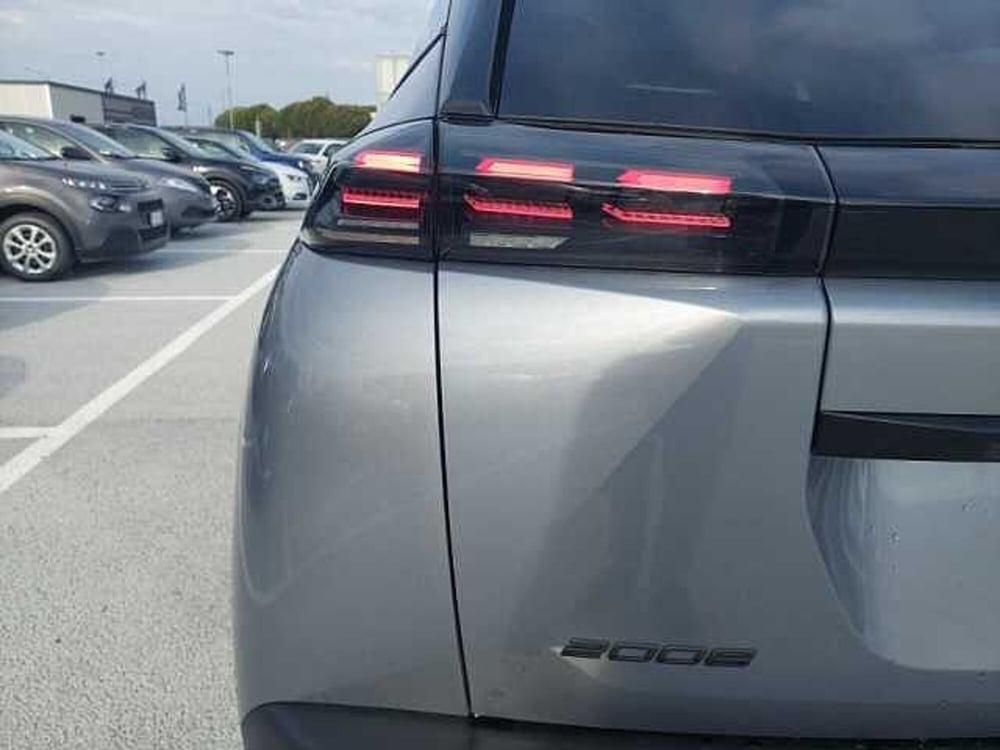 Peugeot 2008 nuova a Ravenna (17)