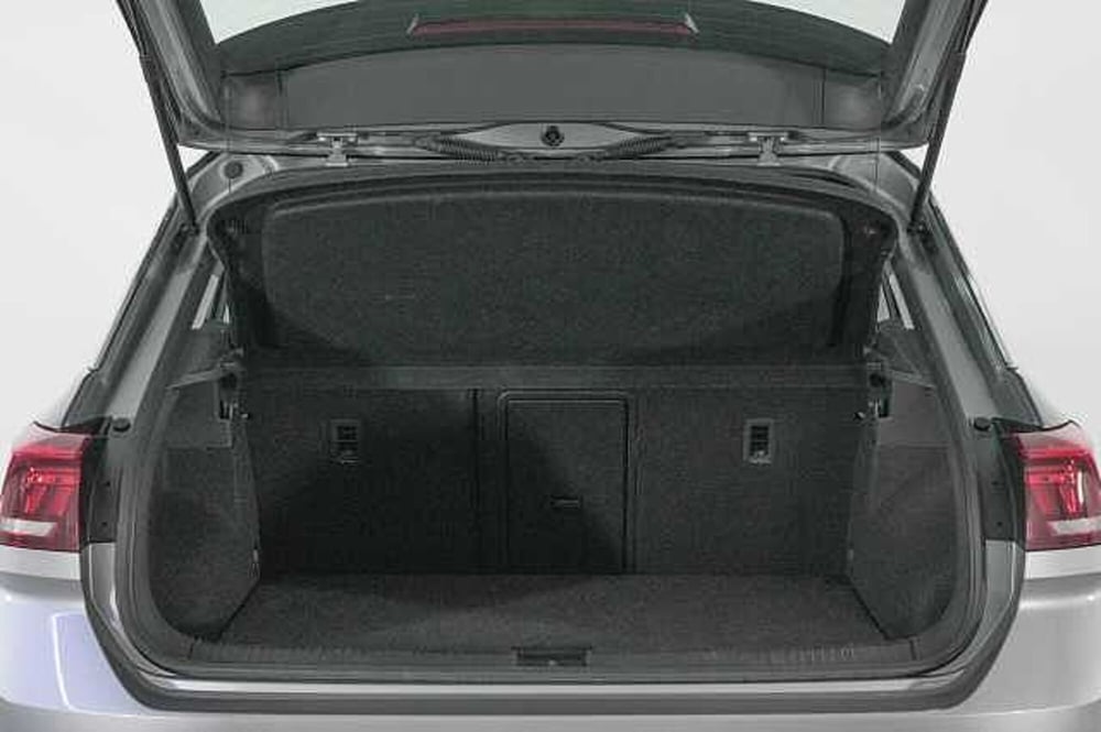 Volkswagen T-Roc usata a Como (8)