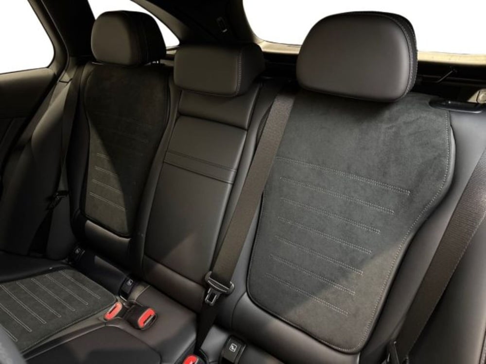 Mercedes-Benz Classe C Station Wagon nuova a Bologna (9)