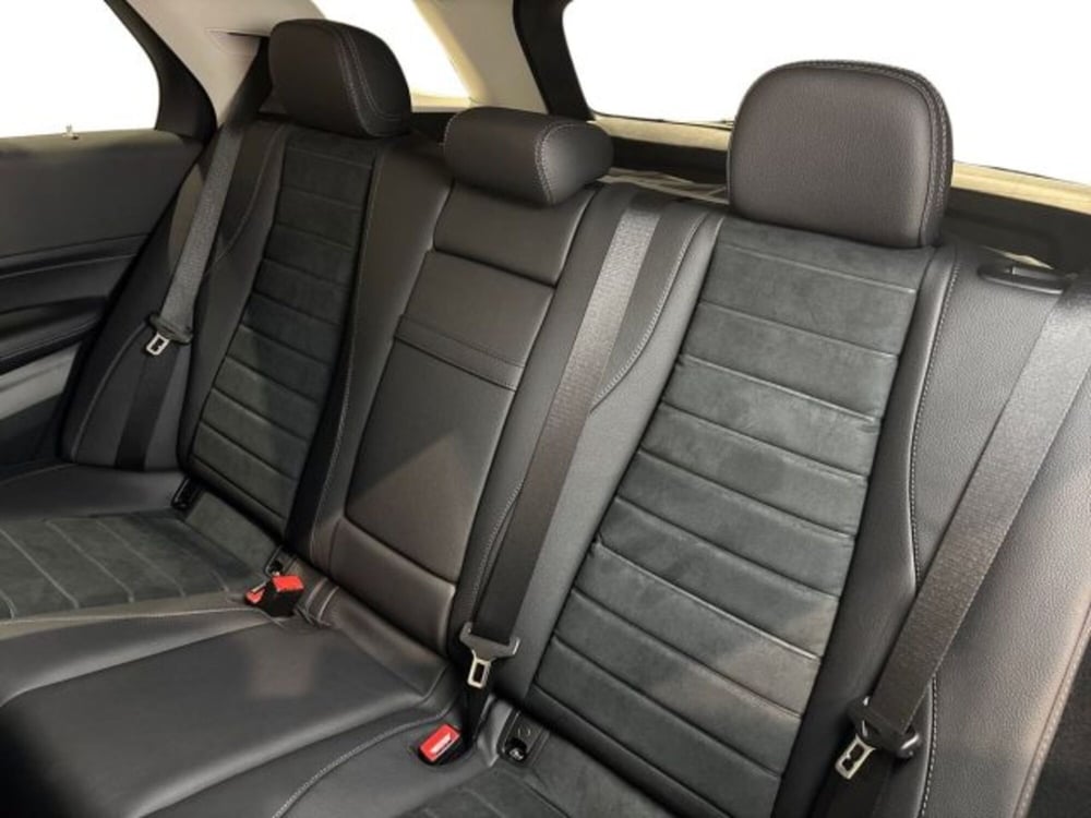 Mercedes-Benz GLE SUV nuova a Bologna (9)