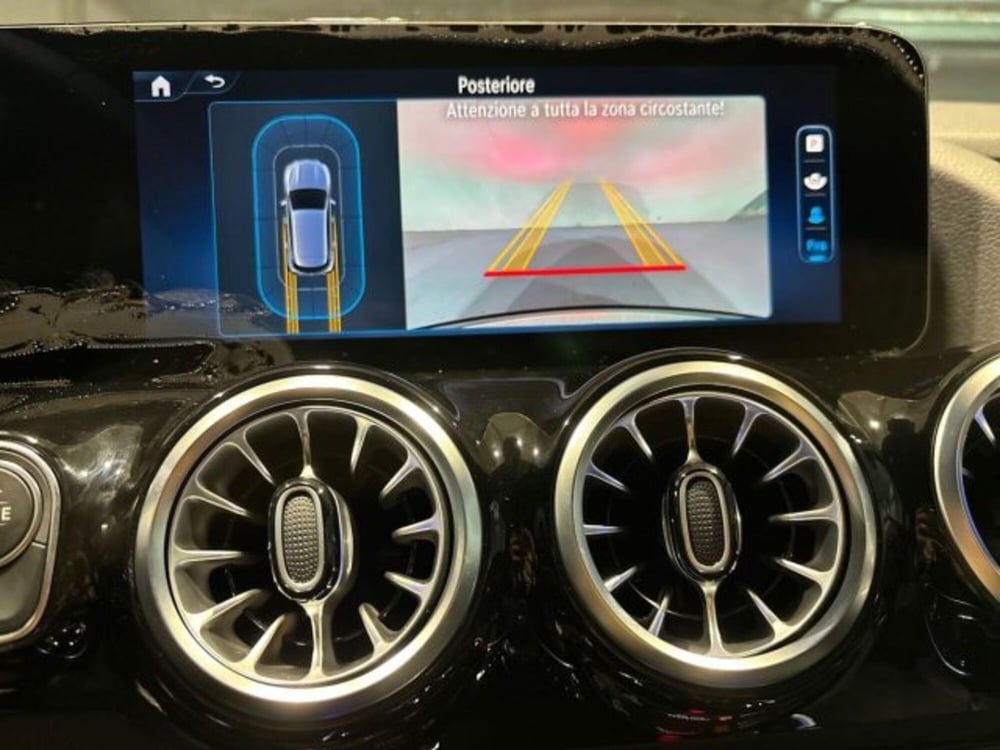 Mercedes-Benz GLA SUV nuova a Bologna (12)