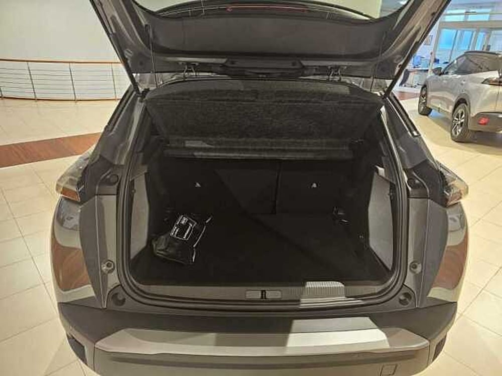 Peugeot 2008 nuova a Genova (11)