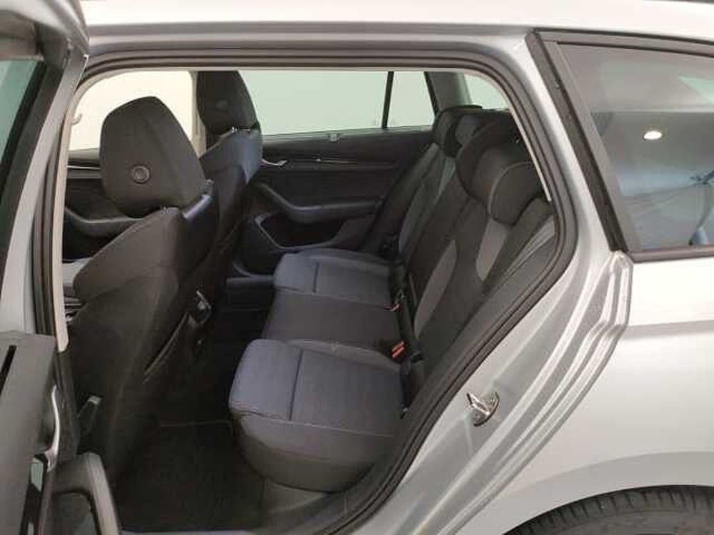 Skoda Octavia Station Wagon usata a Varese (10)