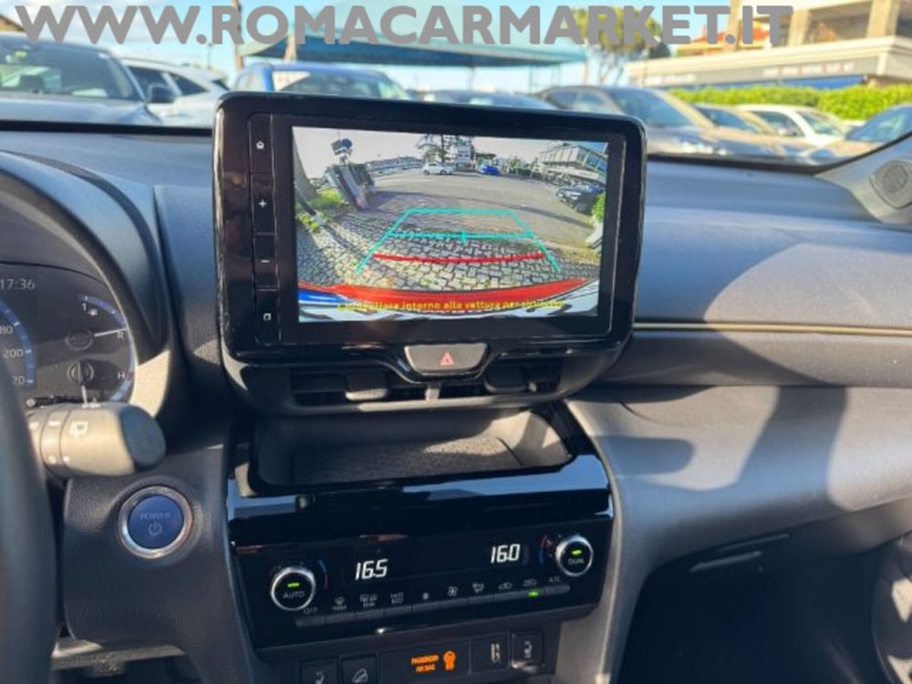 Toyota Yaris Cross usata a Roma (12)