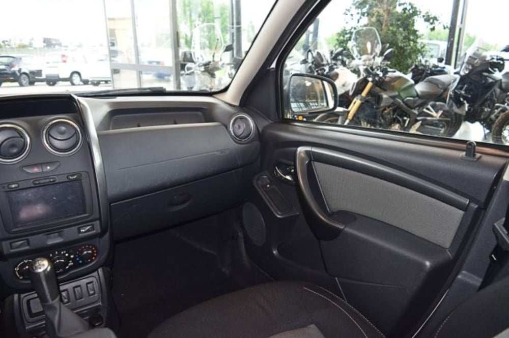 Dacia Duster usata a Verona (11)