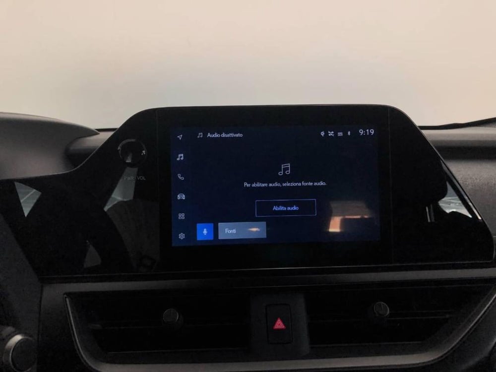 Lexus UX usata a Torino (14)