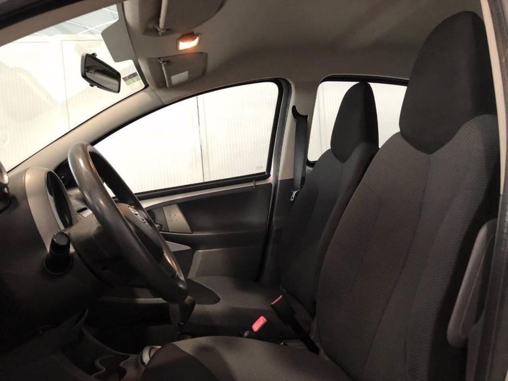 Toyota Aygo usata a Torino (12)