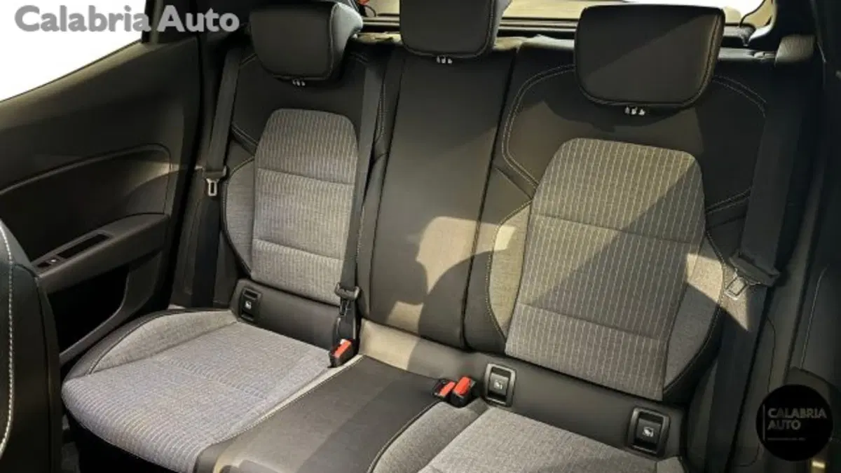 Renault Clio nuova a Reggio Calabria (14)