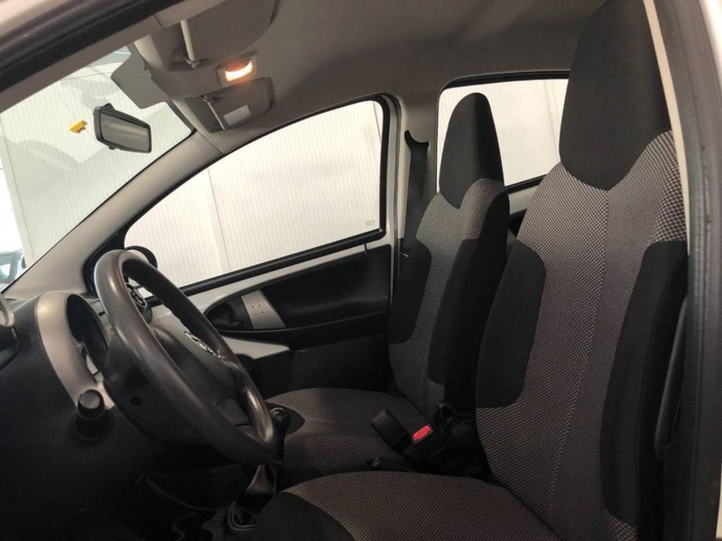 Toyota Aygo usata a Torino (10)