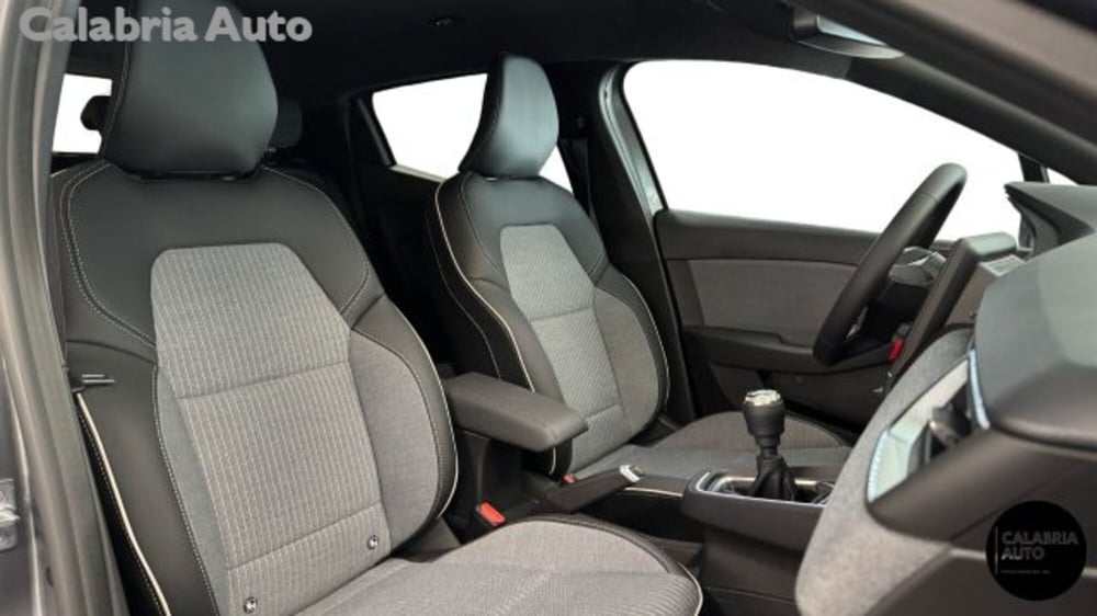 Renault Clio nuova a Reggio Calabria (10)