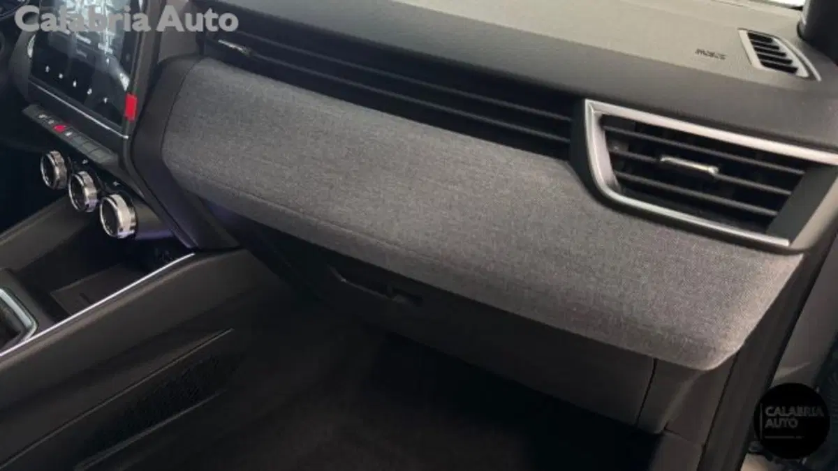 Renault Clio nuova a Reggio Calabria (13)