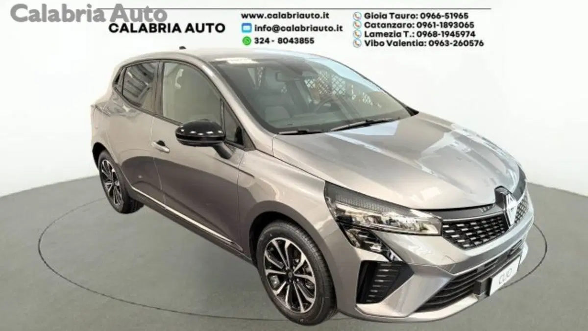 Renault Clio nuova a Reggio Calabria (2)