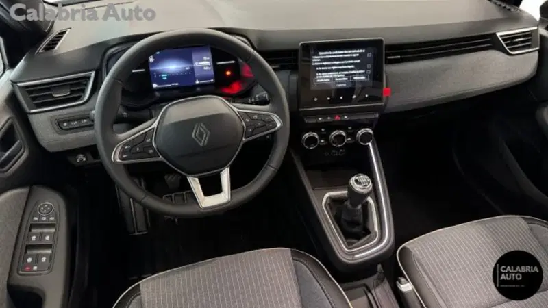 Renault Clio nuova a Reggio Calabria (6)