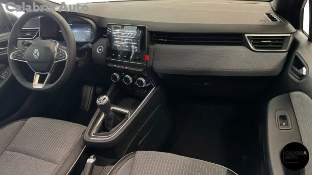 Renault Clio nuova a Reggio Calabria (8)