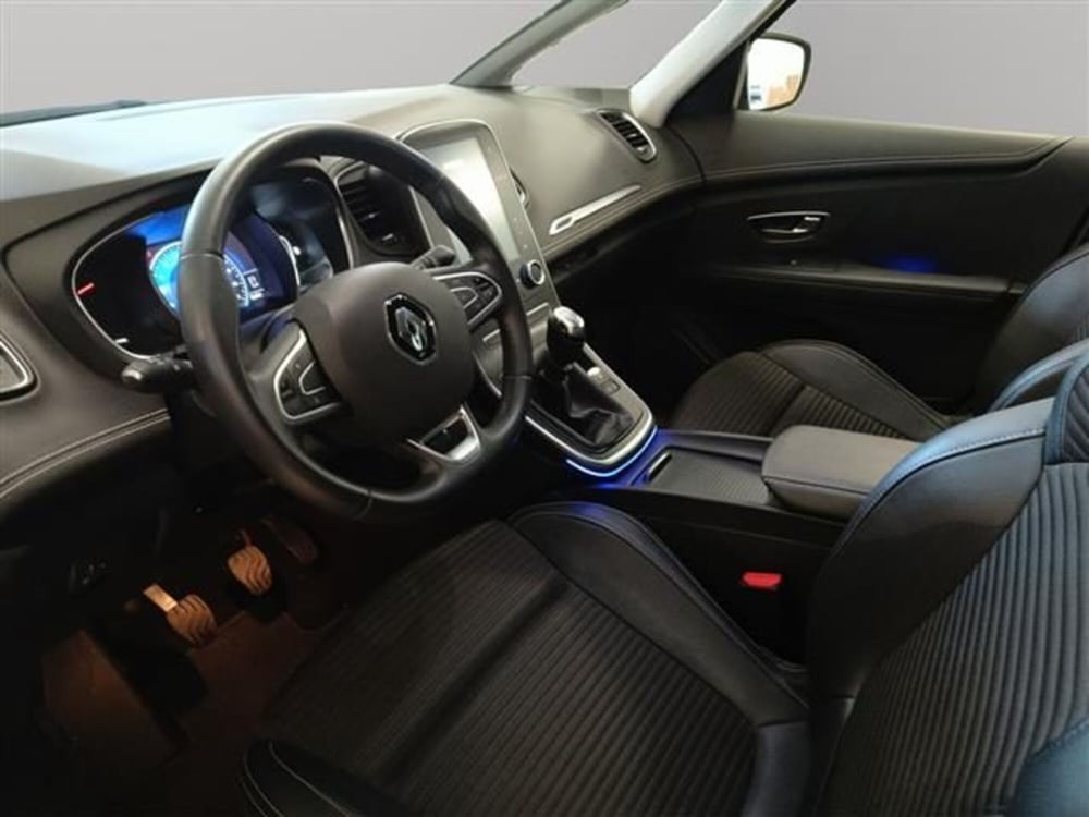 Renault Scenic E-Tech Electric usata a Macerata (9)