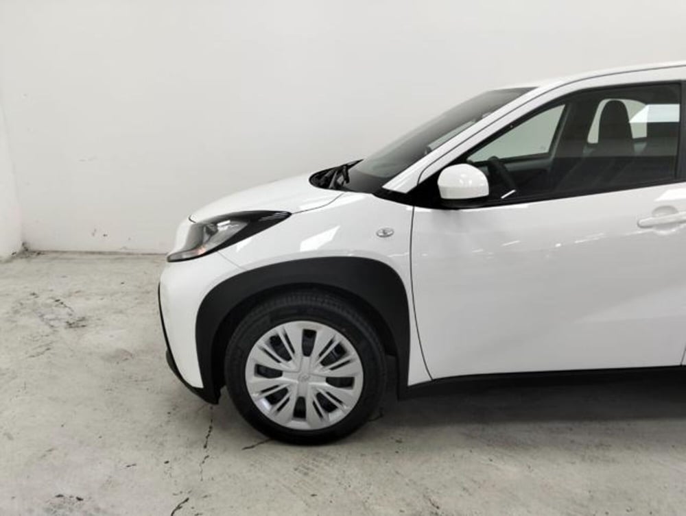 Toyota Aygo X usata a Como (9)