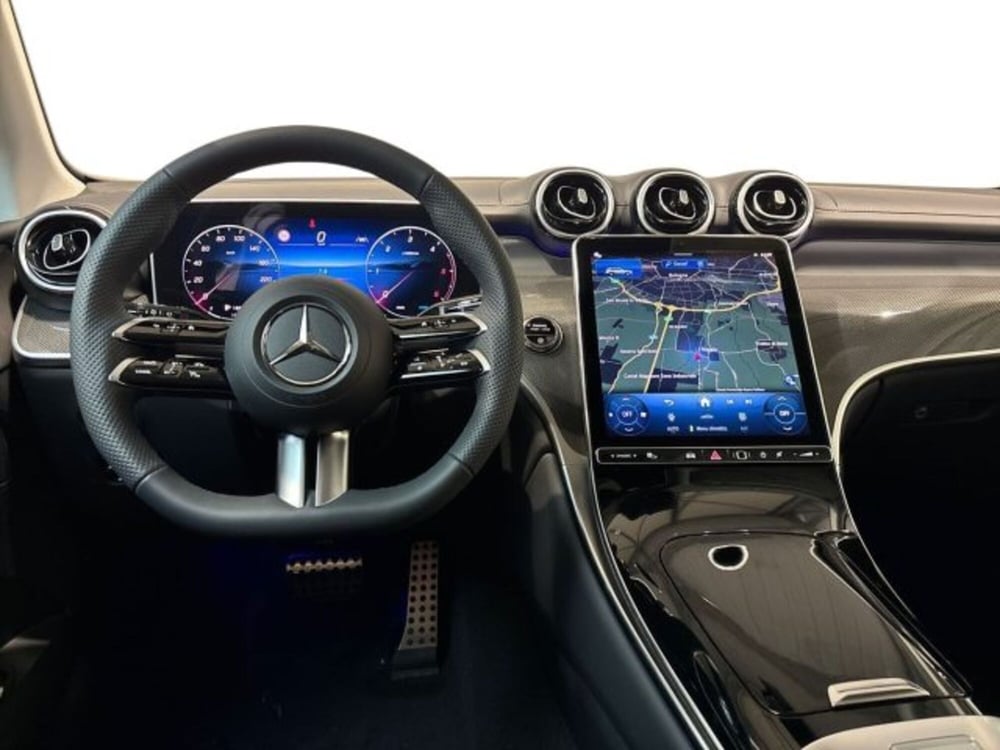 Mercedes-Benz GLC nuova a Bologna (14)