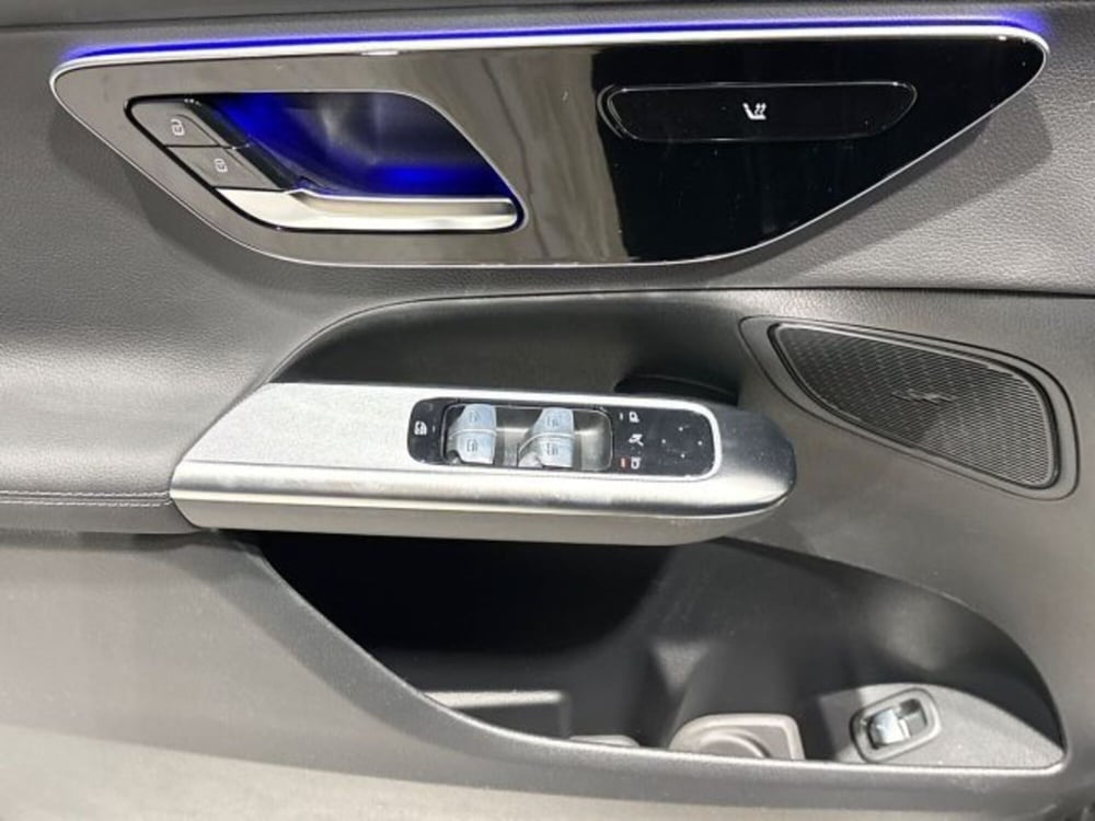 Mercedes-Benz GLC nuova a Bologna (10)