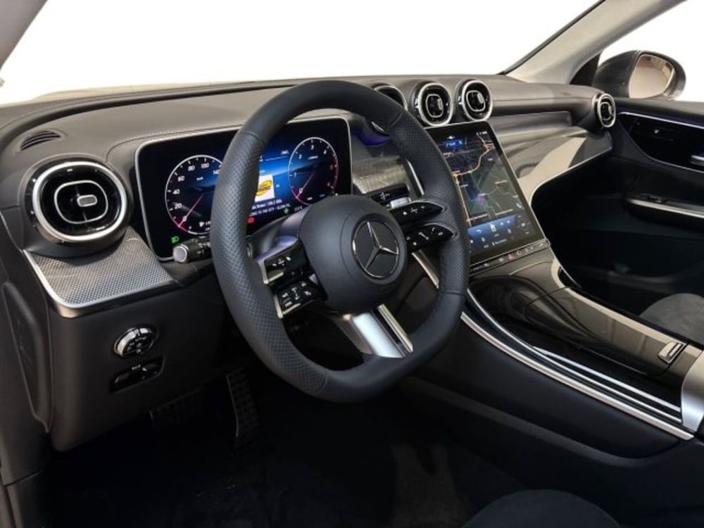 Mercedes-Benz GLC nuova a Bologna (11)