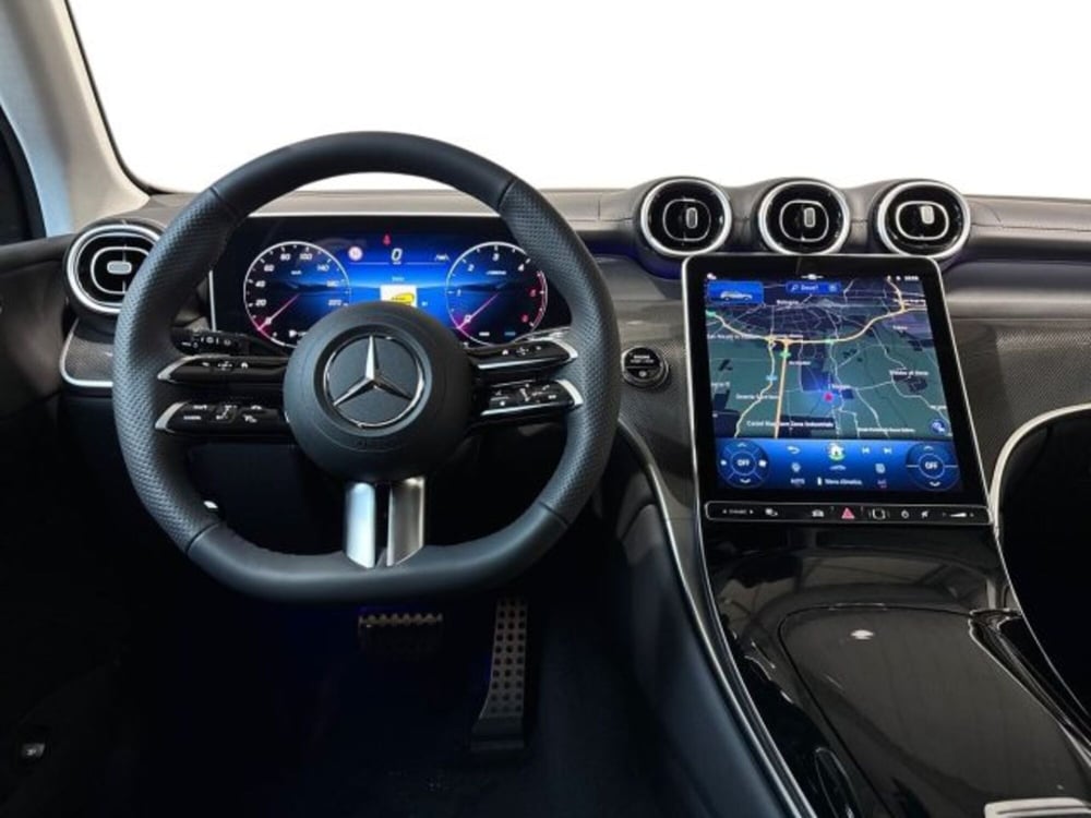 Mercedes-Benz GLC nuova a Bologna (14)