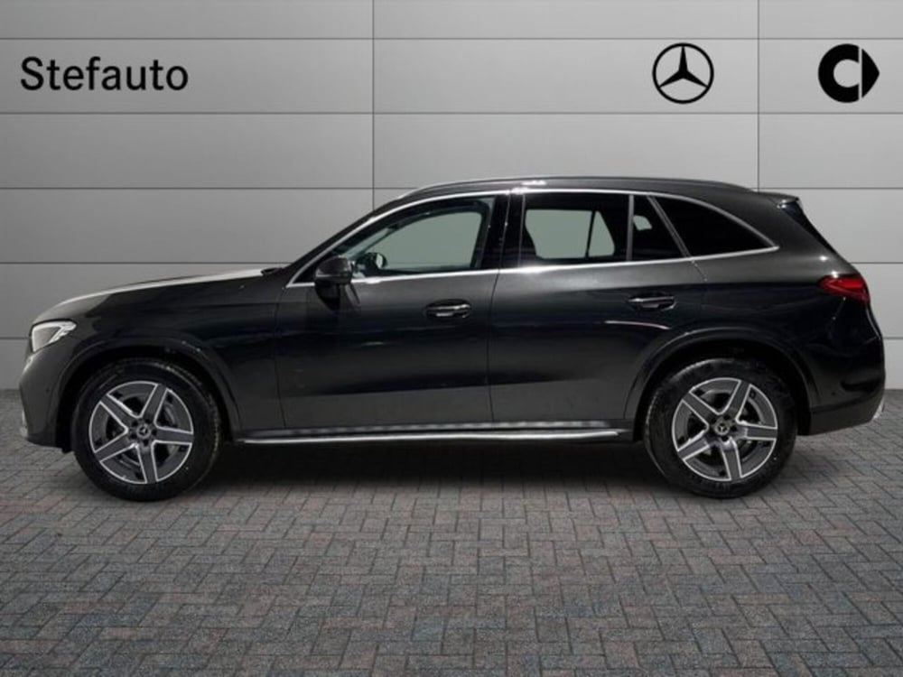 Mercedes-Benz GLC nuova a Bologna (3)