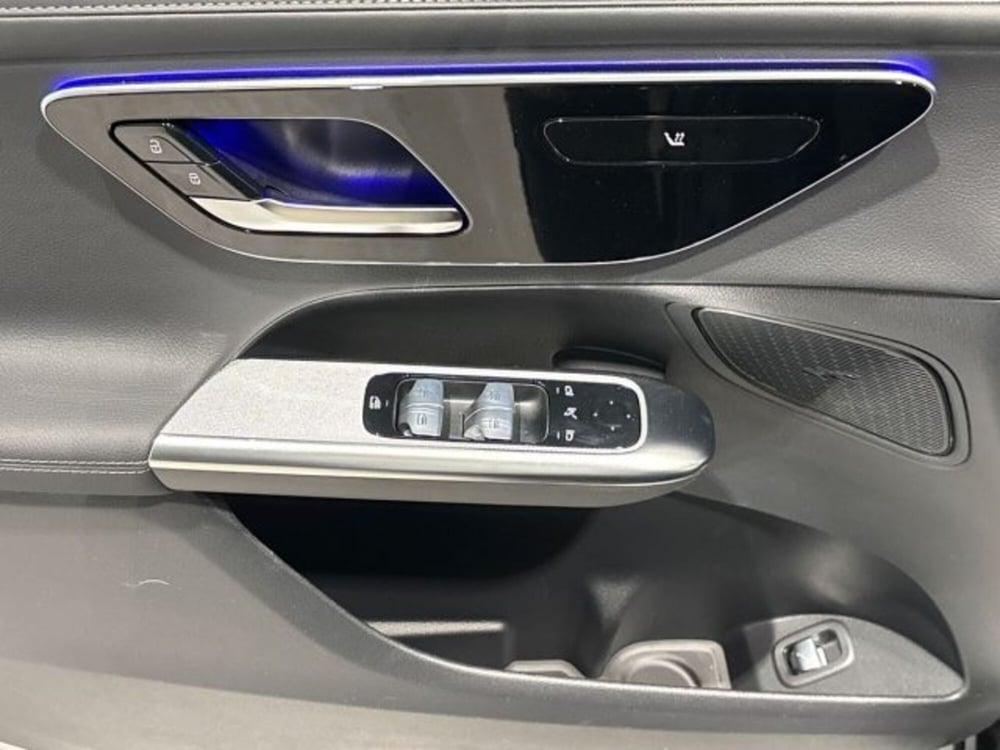 Mercedes-Benz GLC nuova a Bologna (10)