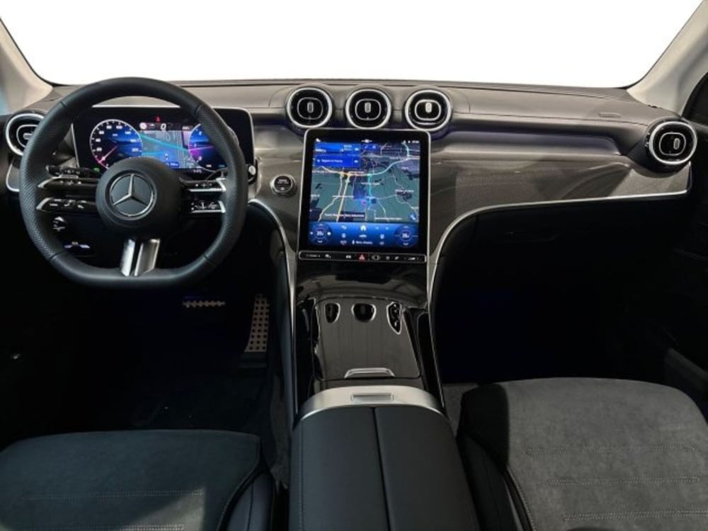 Mercedes-Benz GLC nuova a Bologna (13)