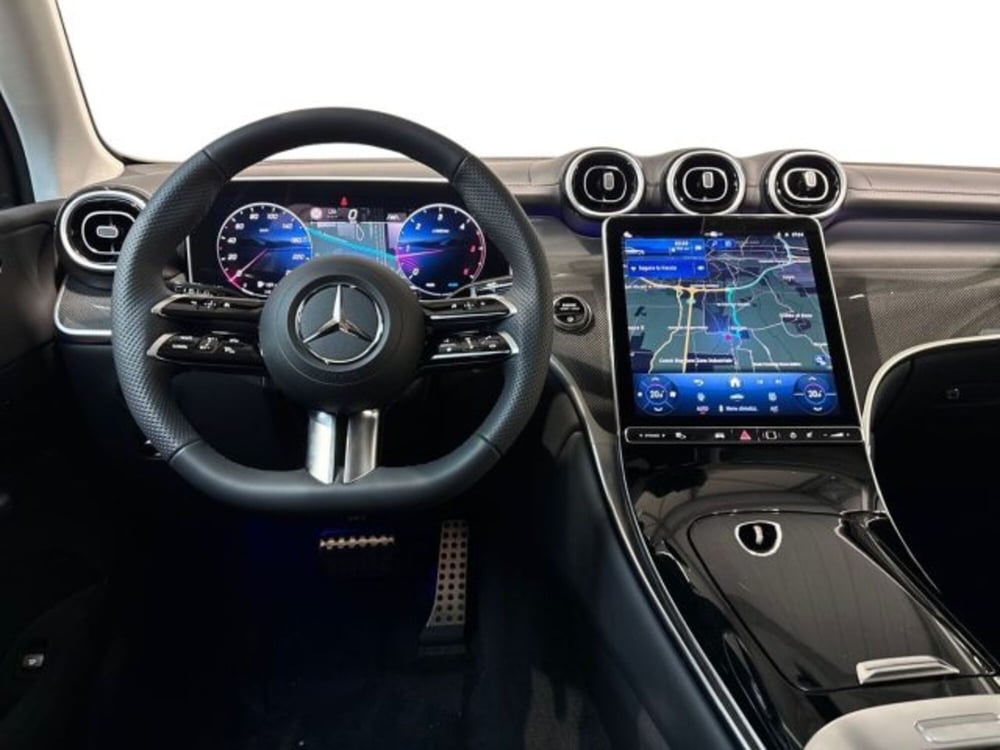 Mercedes-Benz GLC nuova a Bologna (14)