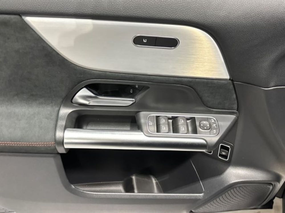 Mercedes-Benz GLA SUV nuova a Bologna (10)
