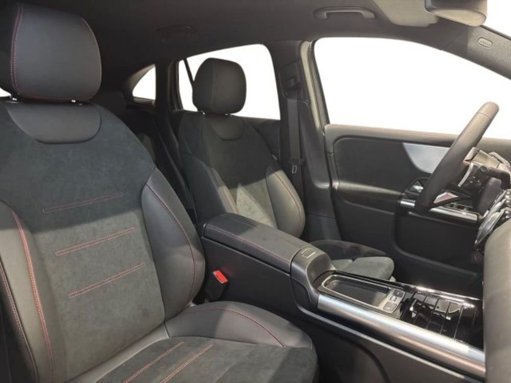 Mercedes-Benz GLA SUV nuova a Bologna (16)
