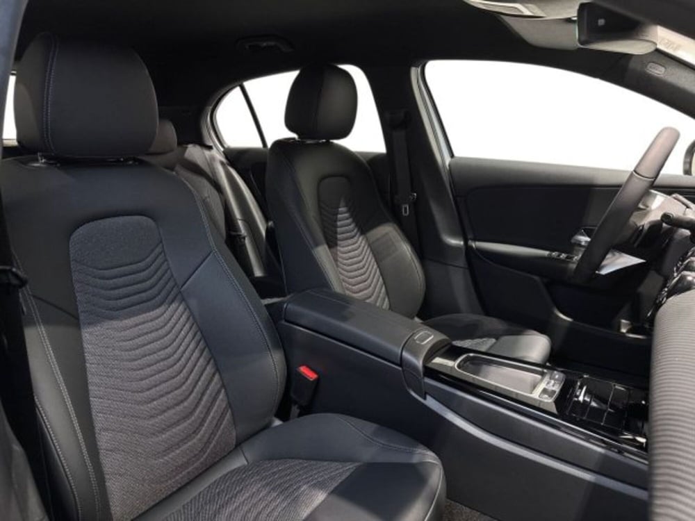 Mercedes-Benz Classe A nuova a Bologna (16)