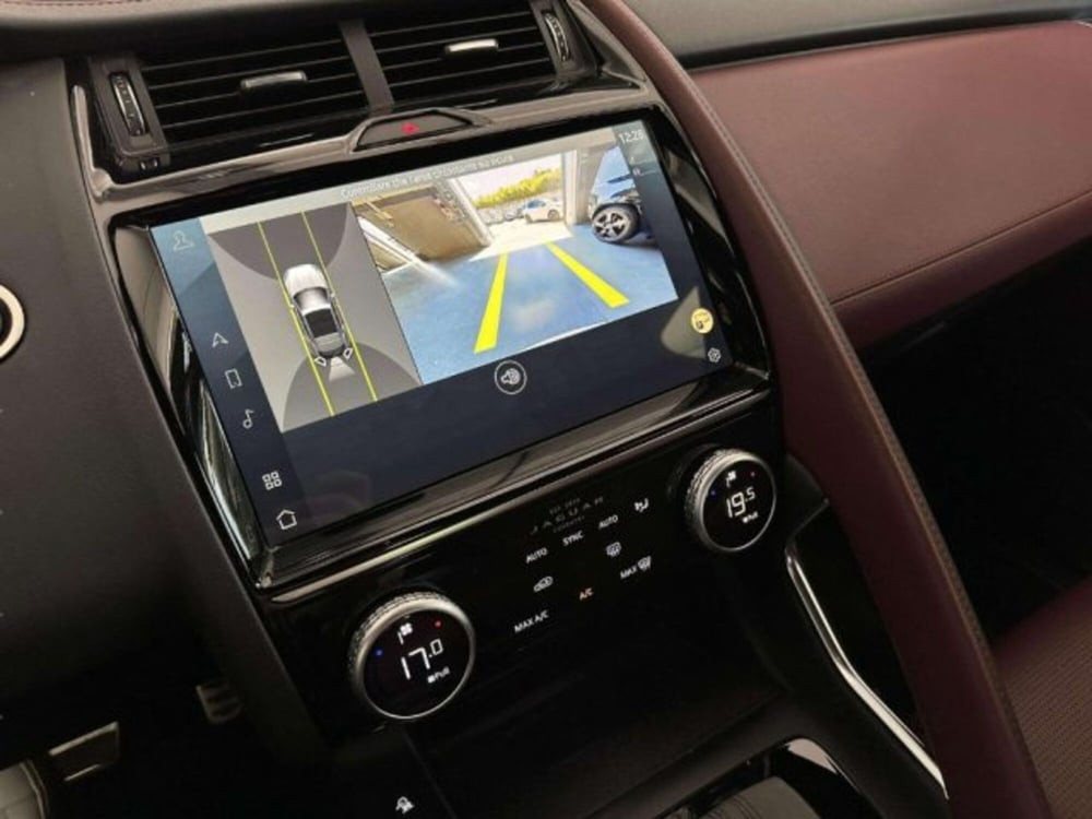 Jaguar E-Pace usata a Siena (11)